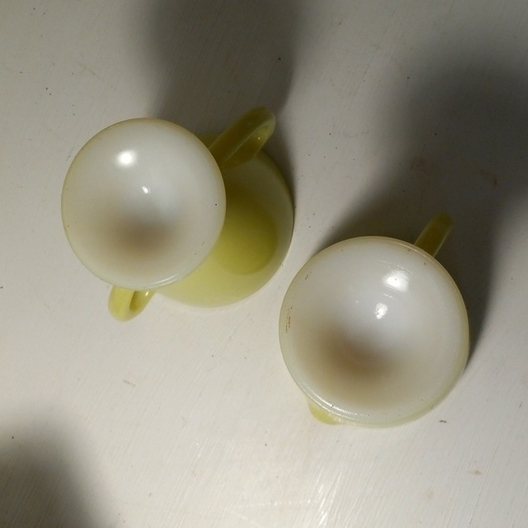 Vintage 1960s Hazel Atlas Chartreuse Ovide yellow creamer sugar set coffee bar - Picture 3 of 3